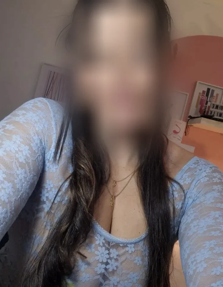 Yasmina, 33 años